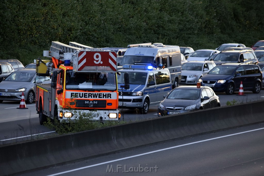 VU PKlemm A 3 Rich Frankfurt Hoehe AK Koeln Heumar P158.JPG - Miklos Laubert